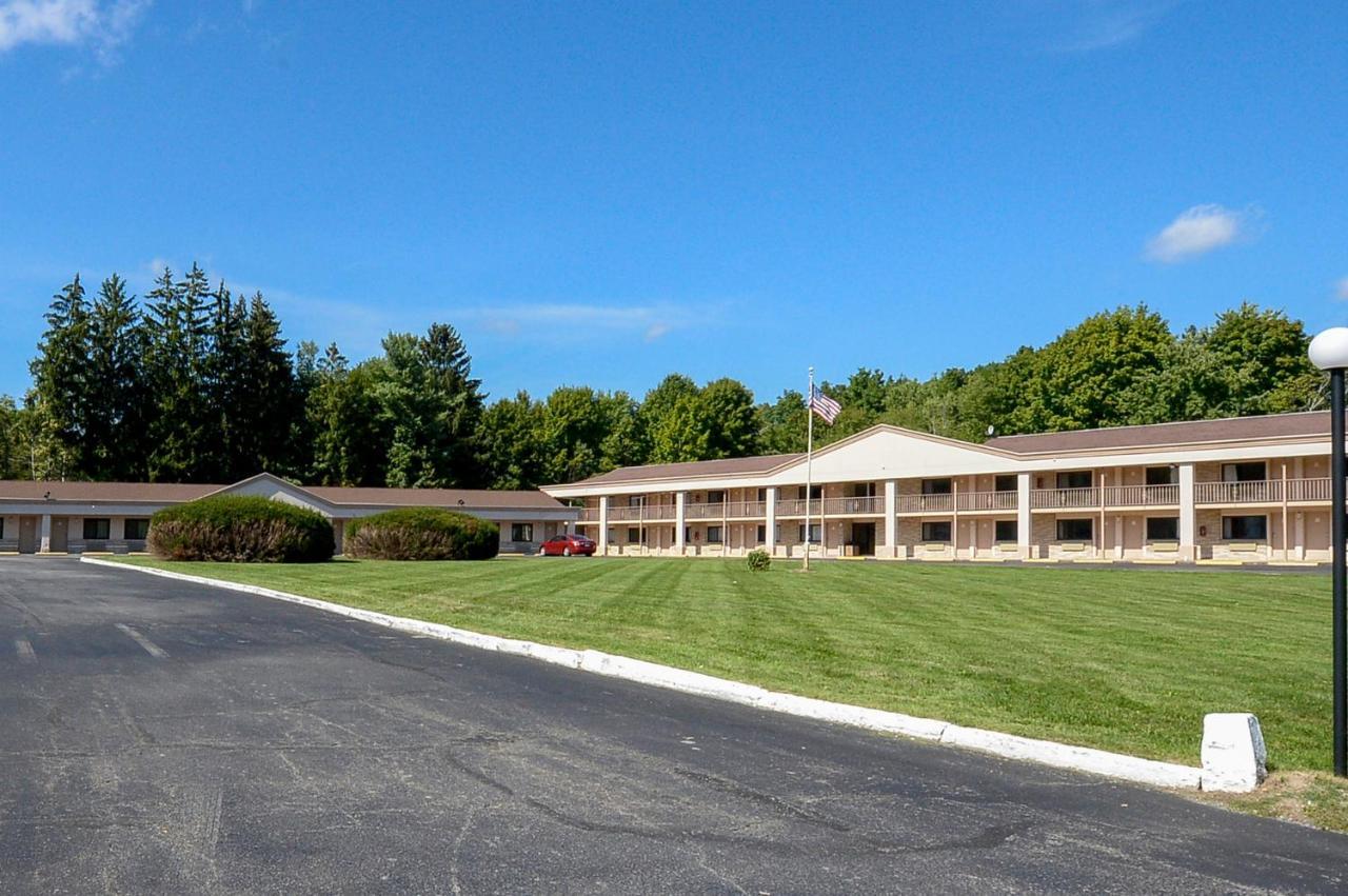 Americas Best Value Inn At Central Valley-Woodbury Exterior foto